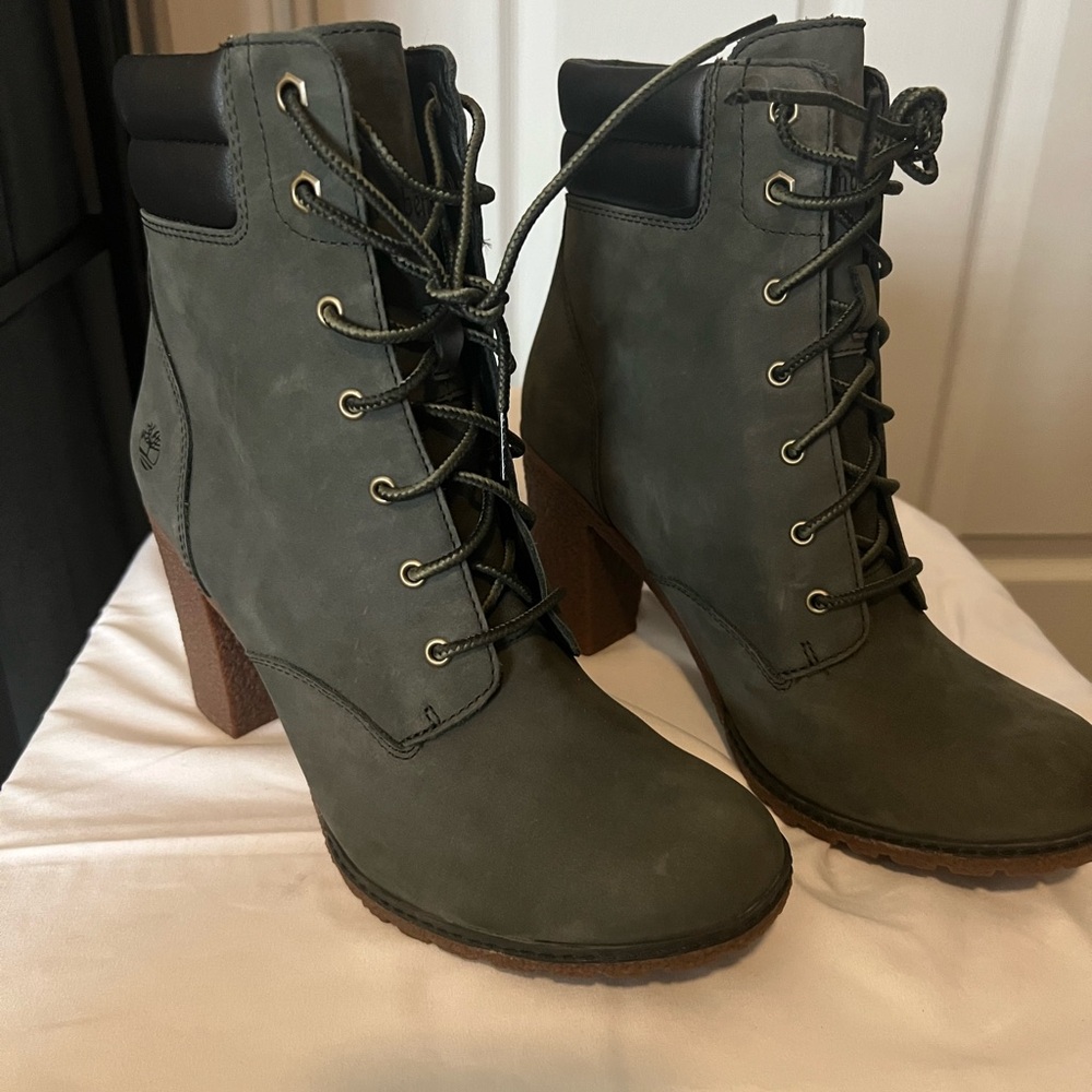 Timberland Women's Green Lace-Up Ankle Boots